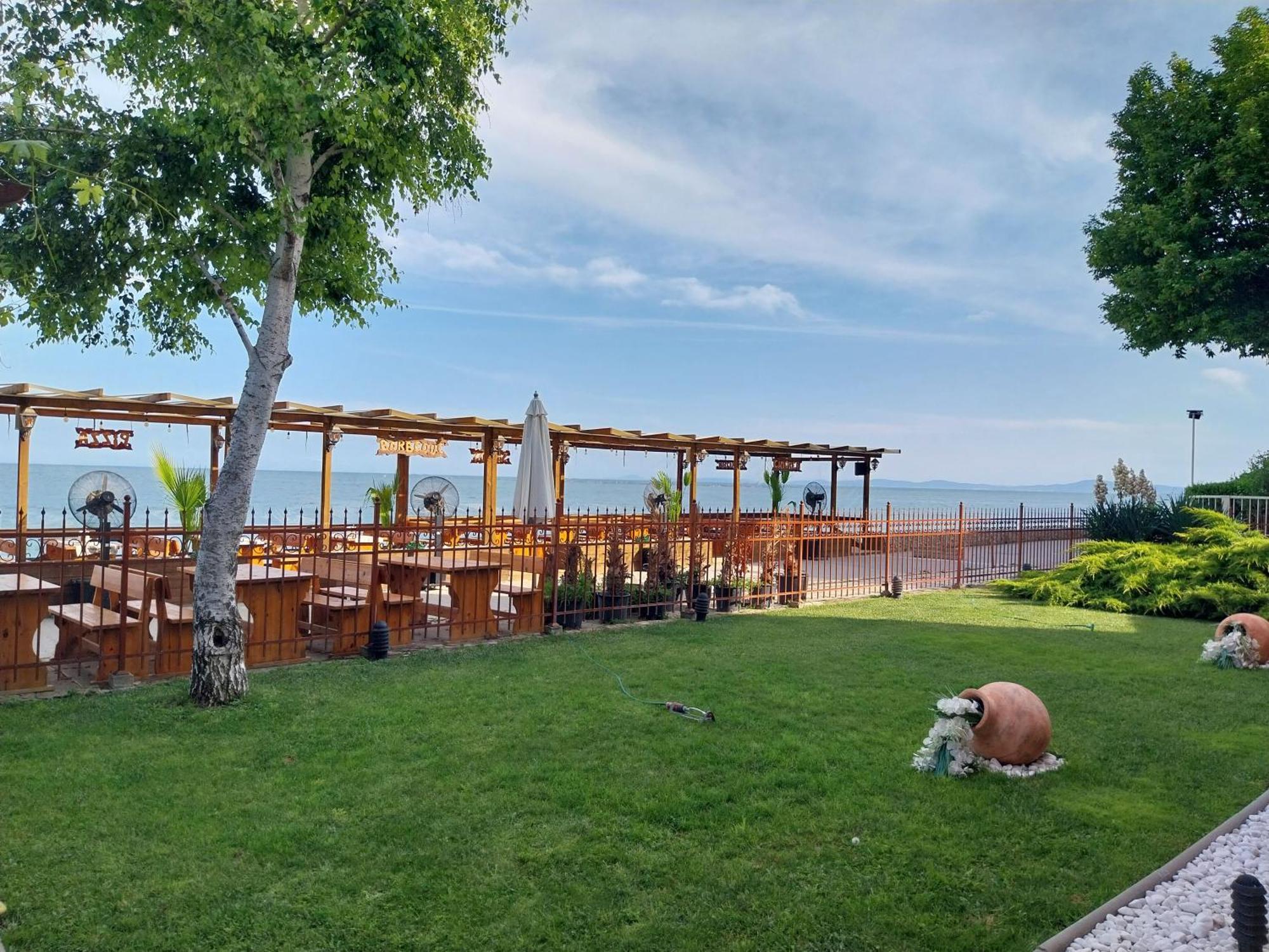 Aura Family Hotel Ravda Exterior photo